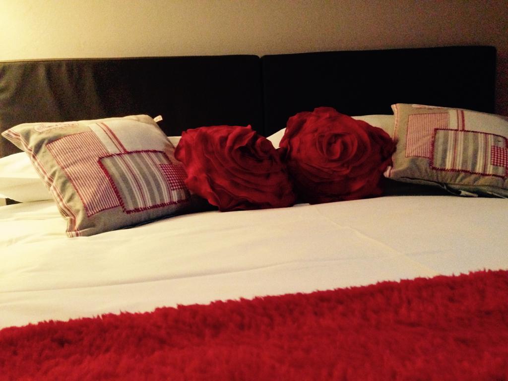 Casa Rosa Bed and Breakfast San Giuliano Milanese Kamer foto